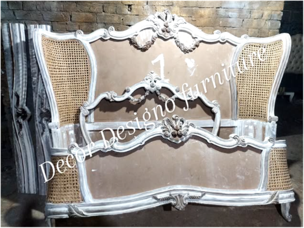 Elegant Double Bed Designs for Comfortable Bedrooms - Image 2