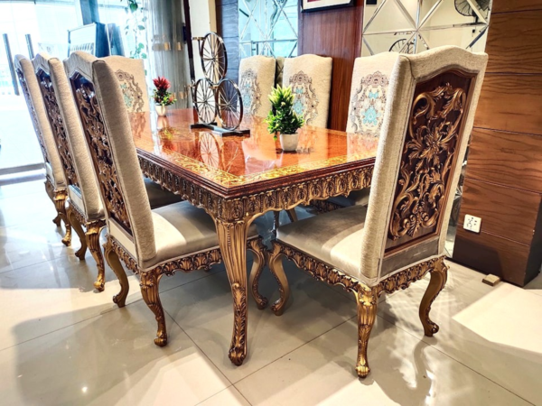 Elegant Dining Table Designs for Modern Family Spaces - Image 14