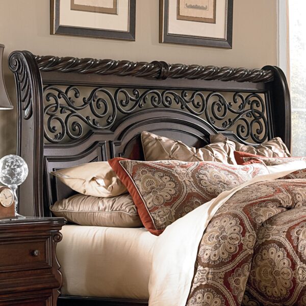 Luxury Wooden Double Bed Designs – Elegant Solid Wood Frames for Modern & Classic Bedrooms - Image 5