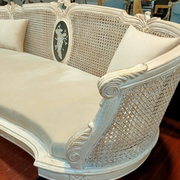 Wooden Cane Double Bed King Size – Timeless Luxury, Modern Elegance, Handcrafted Comfort for Bedroom - Image 12