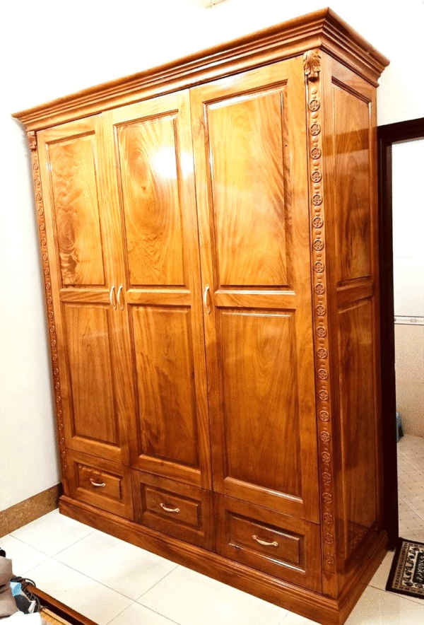 Luxury Wooden Wardrobe Designs Modern  Antique Wardrobes with Mirror Drawers  Pakistan & Worldwide - Image 11