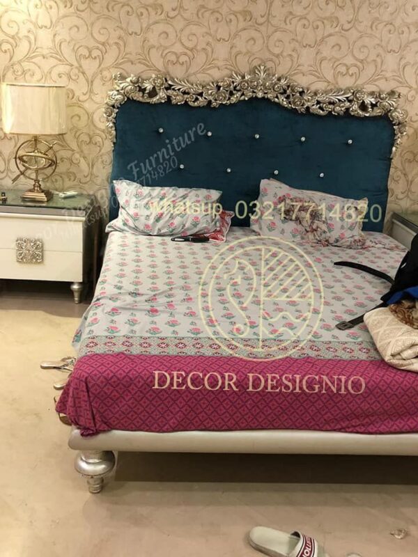 Luxury Bedroom Bed Set Royal Italian Carved King Size Bed Décor Designo furniture Chiniot - Image 18