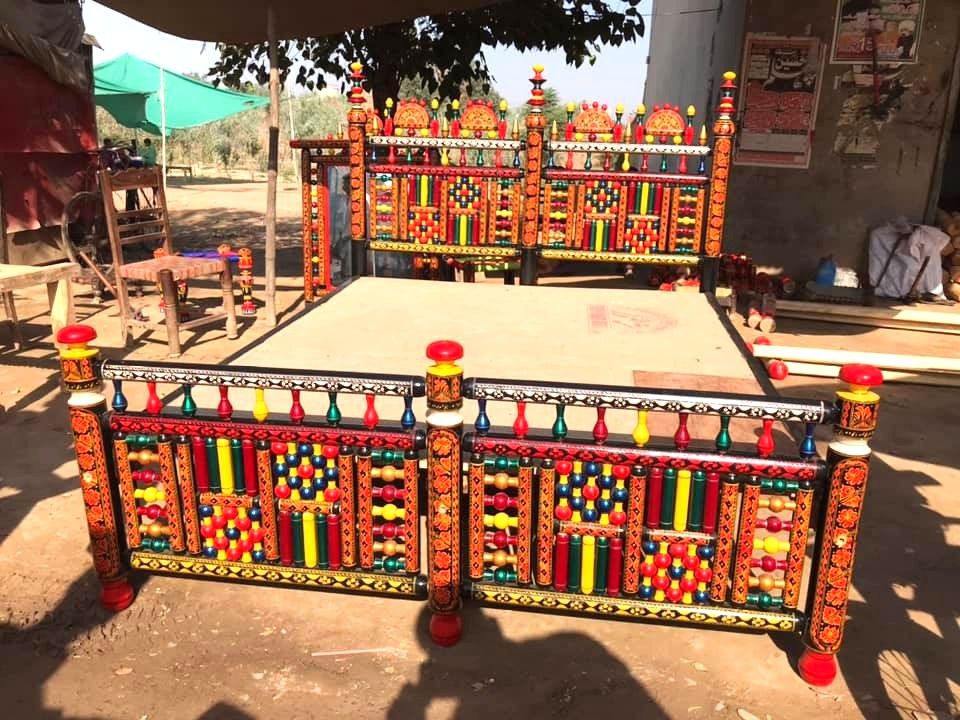 Rangla Bed Design Chiniot Luxury Handcrafted Peera & Charpai Traditional Pakistani Wooden Furniture by Decor Designo chiniot pakistan
