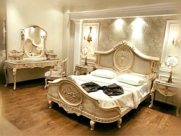 Latest Bed Designs & Bedroom Furniture Sets Worldwide  Luxury King Size Double Beds - Image 7