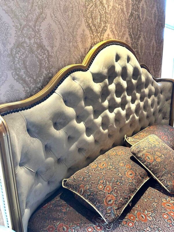 Luxury king size bed design in Pakistan queen beds queen decor designo furniture - Image 3