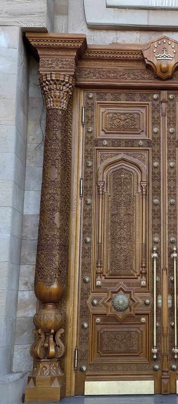 Chinioti Wooden Door & Premium SheeshamKikar Furniture in Pakistan decor designo furniture