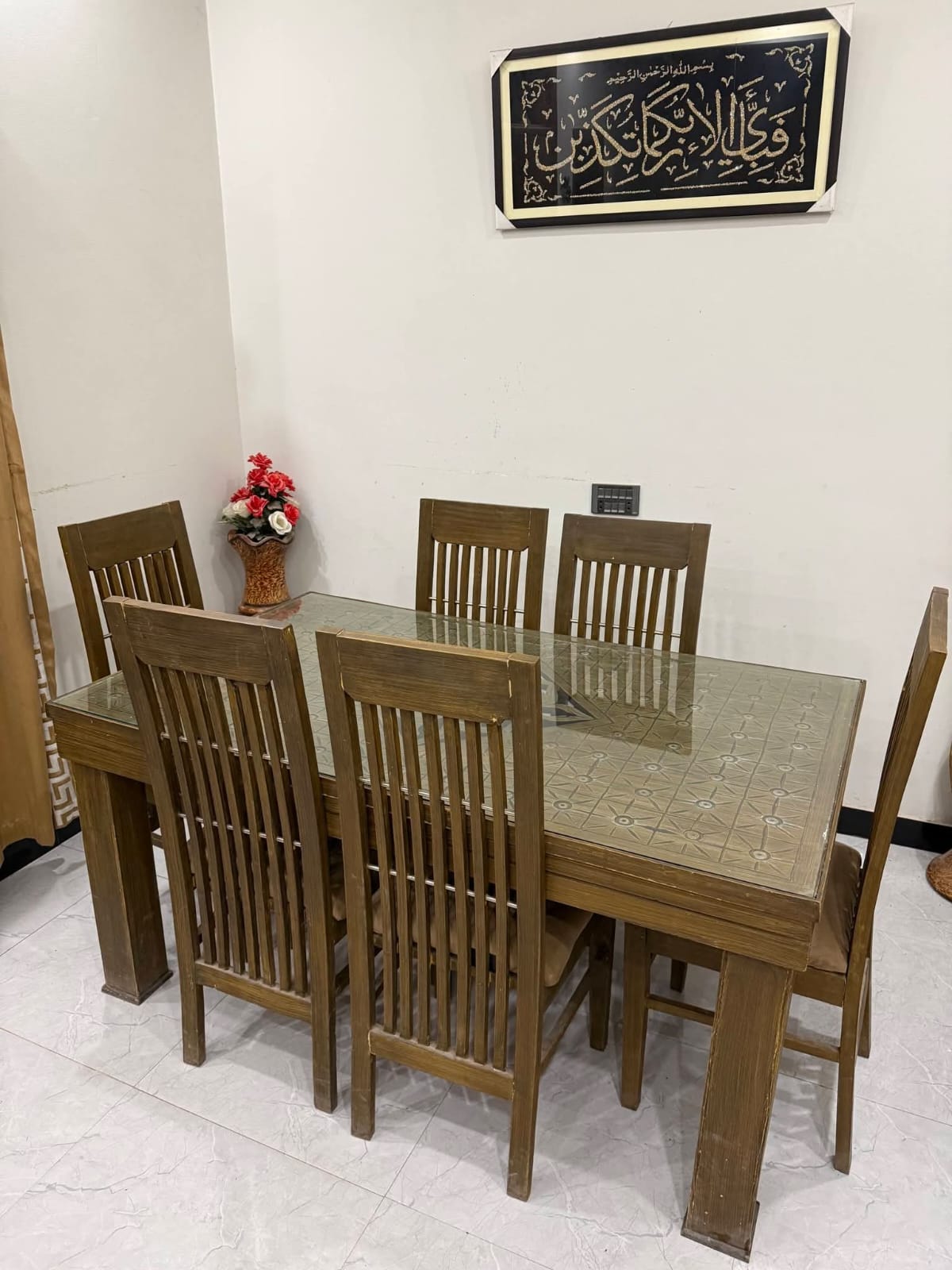 dining-table-for-6-persons-solid-wood