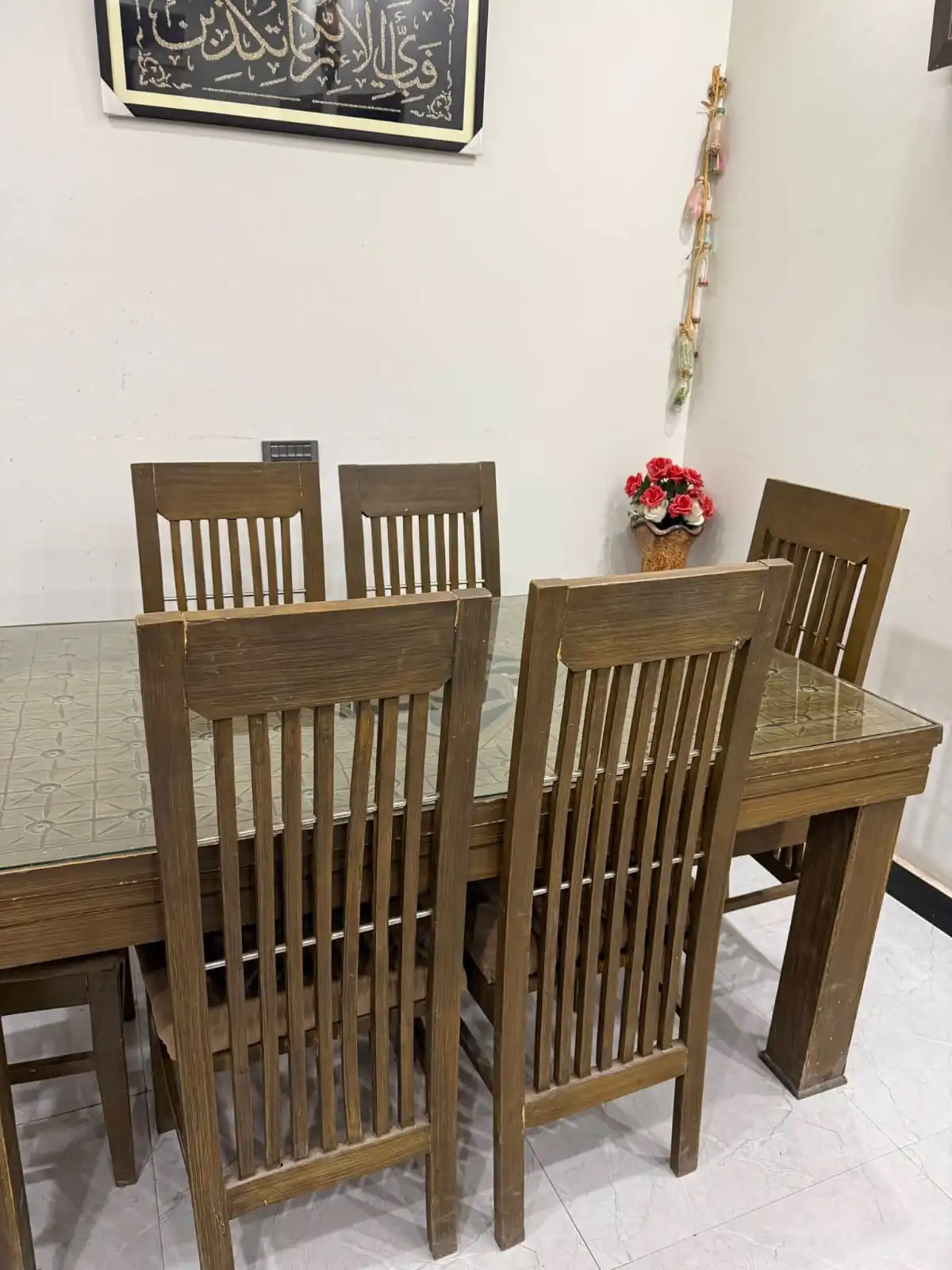 dining-table-for-6-persons-solid-wood